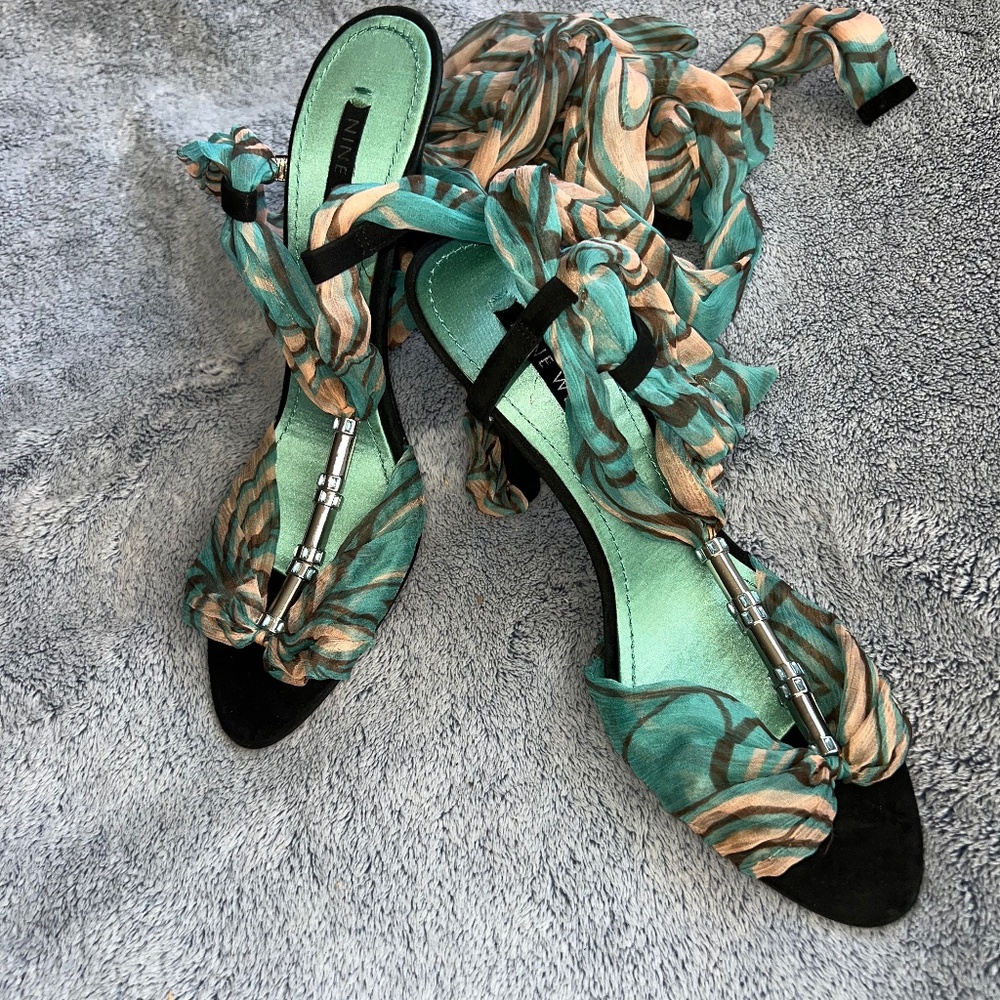 Nine West Jennica, black, teal fabric, sexy summer heel